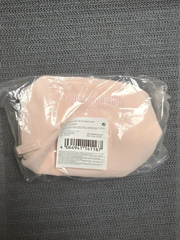 Trousse Kylie cosmetic Rose taille TU