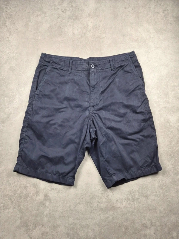 Short Uniqlo Bleu Marine taille 42
