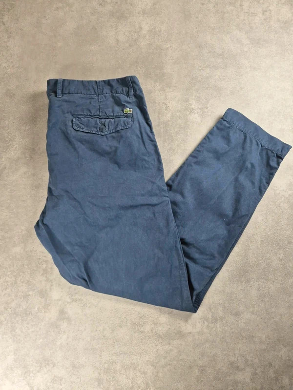 Chinos Lacoste Bleu Marine taille 48 LAC134