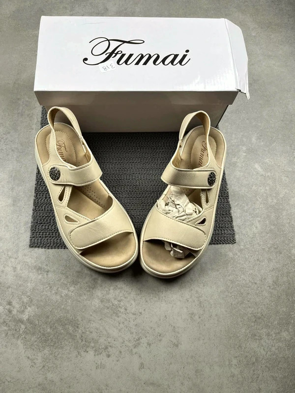 Sandales Fumai Beige taille 36 QA27