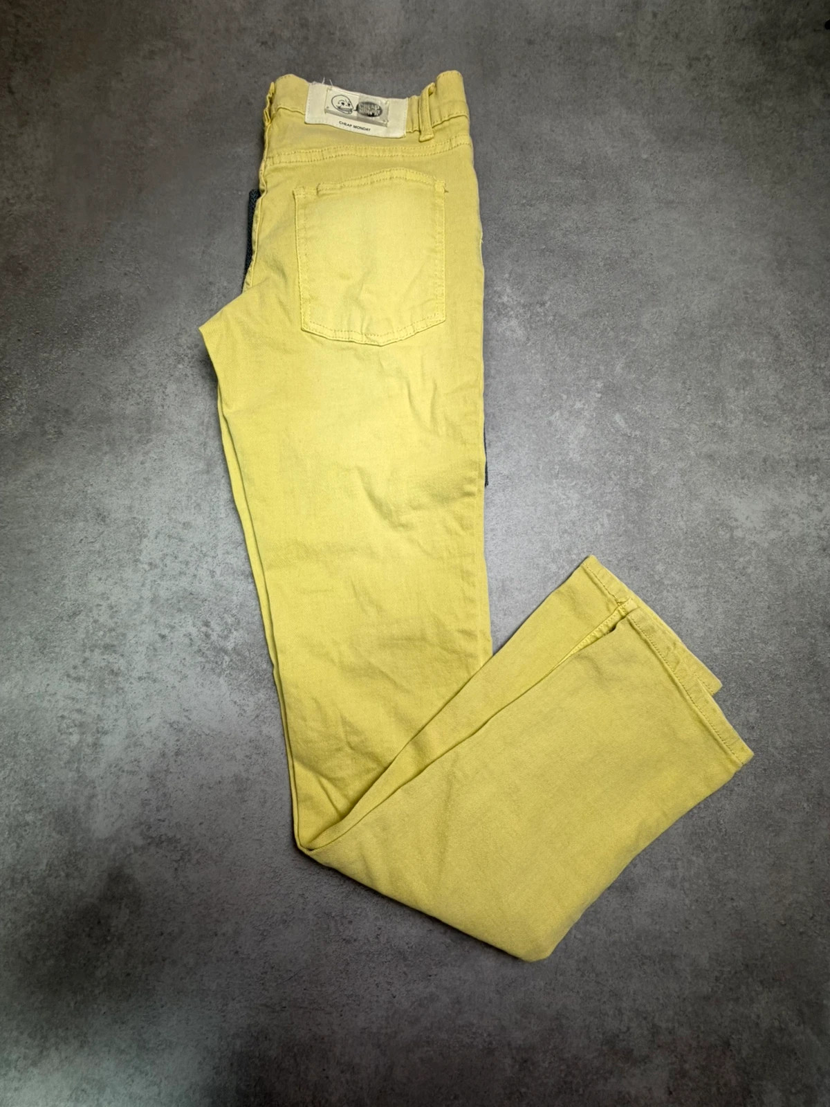 Jeans slim Cheap monday Jaune taille 38 CHEAP037