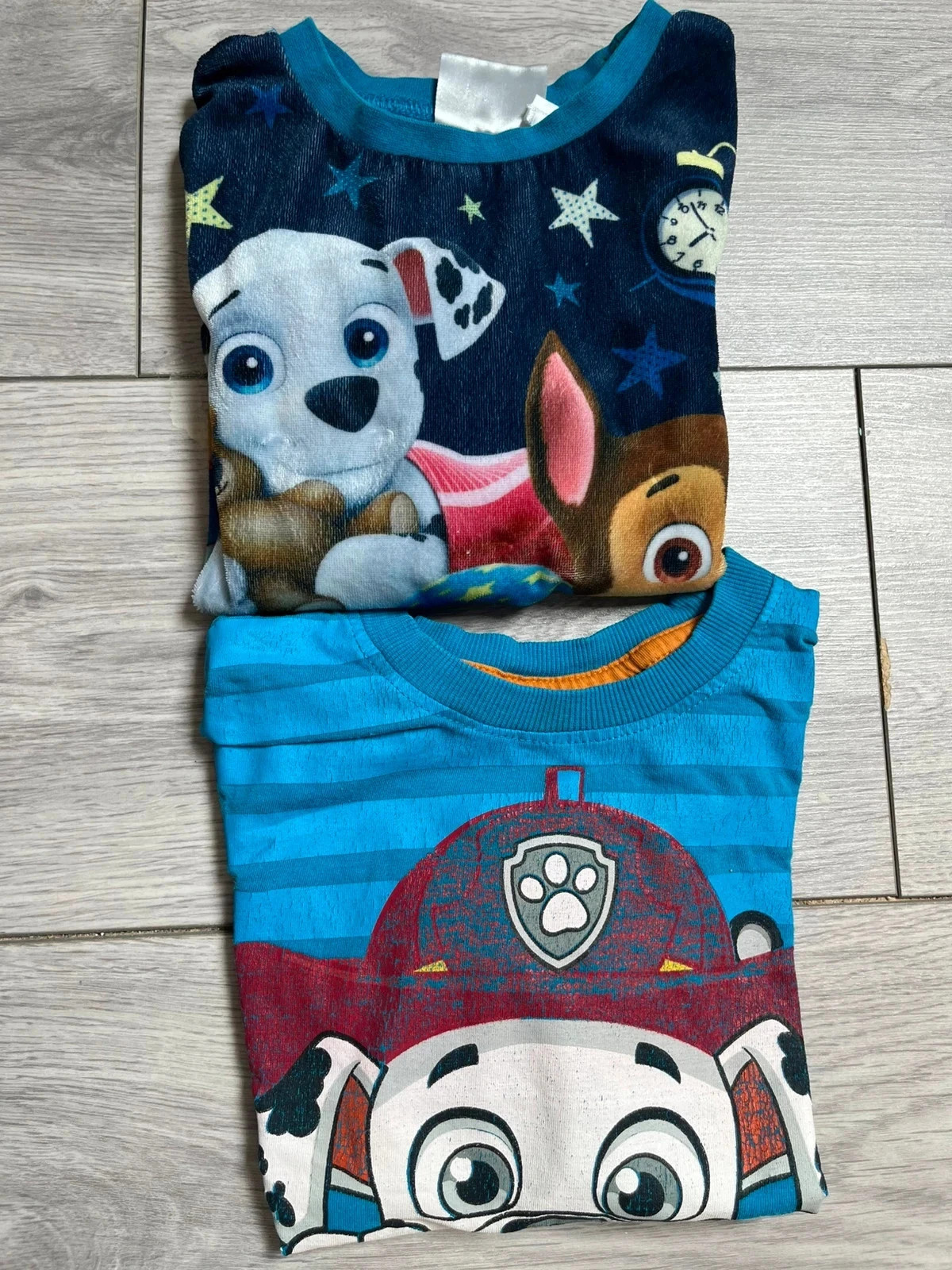 Lot de deux teee shirt de pyjama