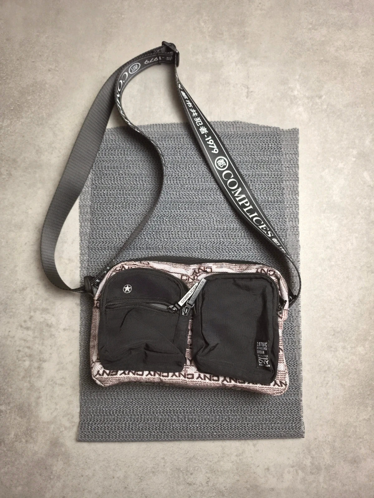Sac bandoulière Complices Noir taille TU ONY288