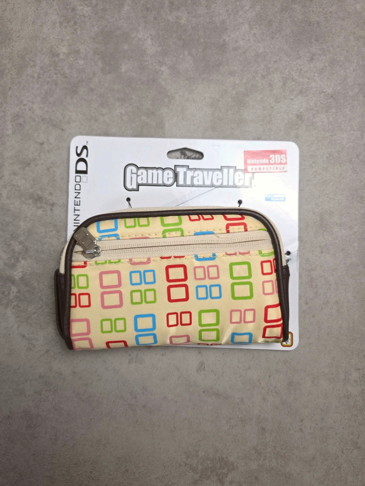 Pochette officielle Nintendo DS Lite Game Traveller NDS600 – motif crème pastel – neuve