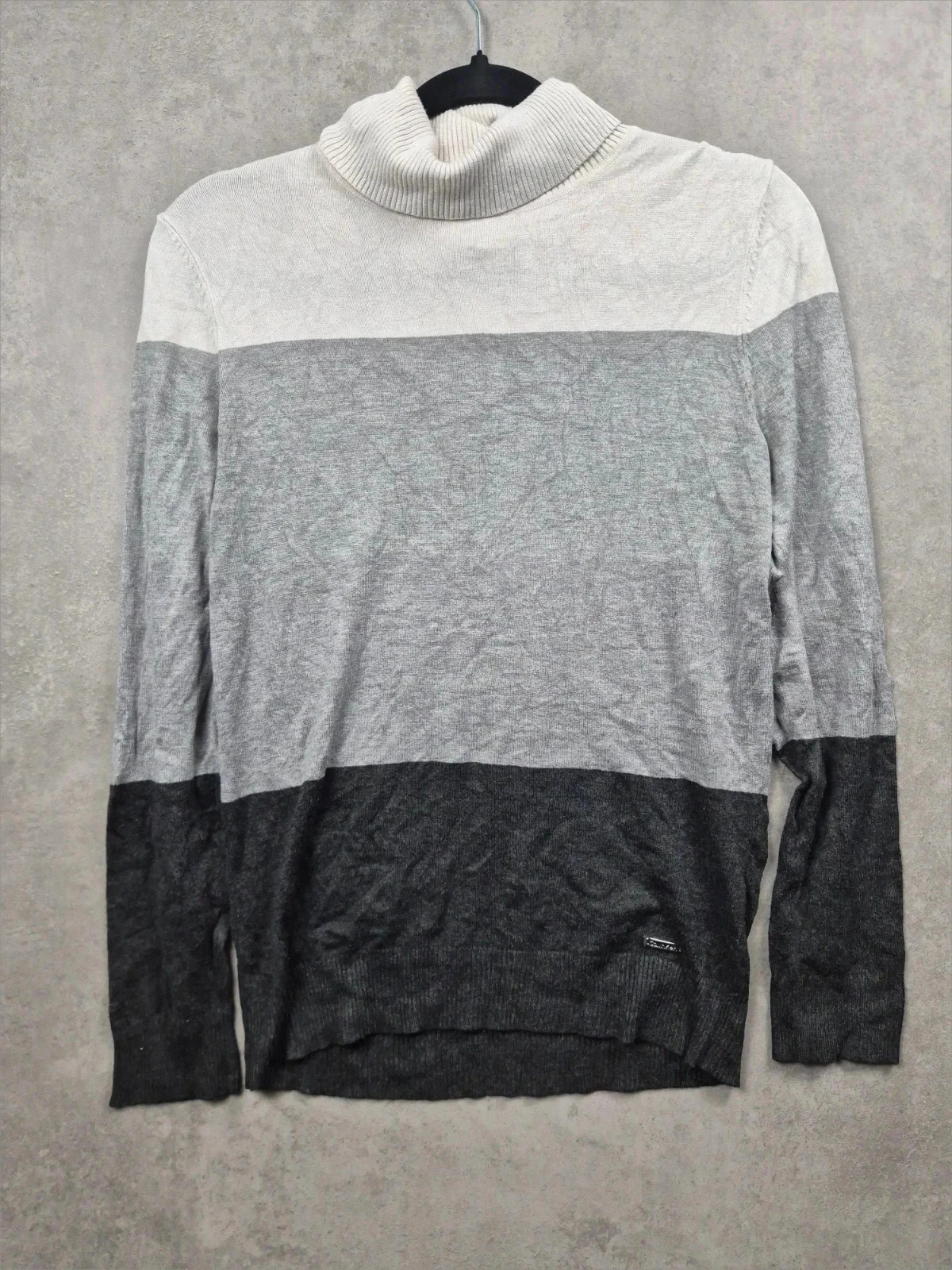 Pull Calvin klein Blanc, gris et noir Taille M