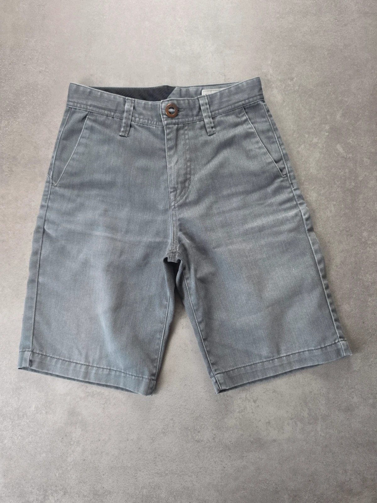 Short Volcom slim can gris enfant 10ans VOL270