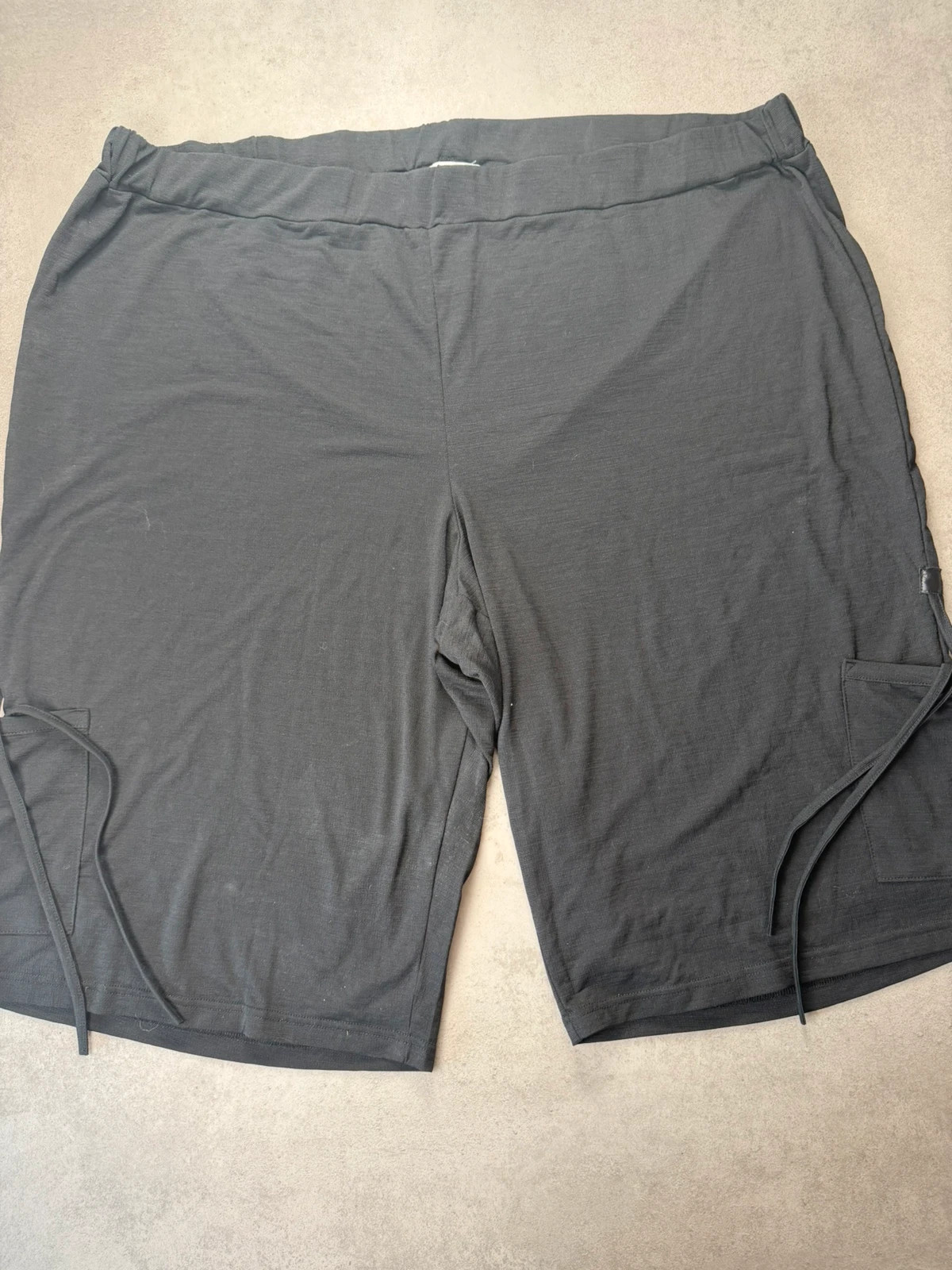 Short Fashion Dalila noir grande taille 60 FA0136