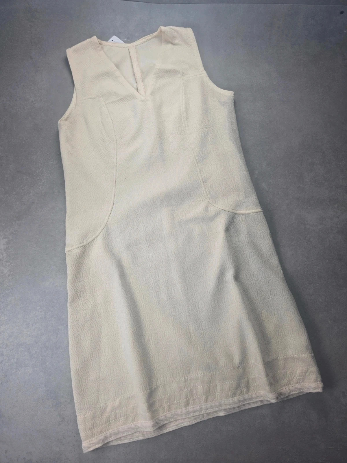 Robe sans manches vintage écru texturée L JVB1163