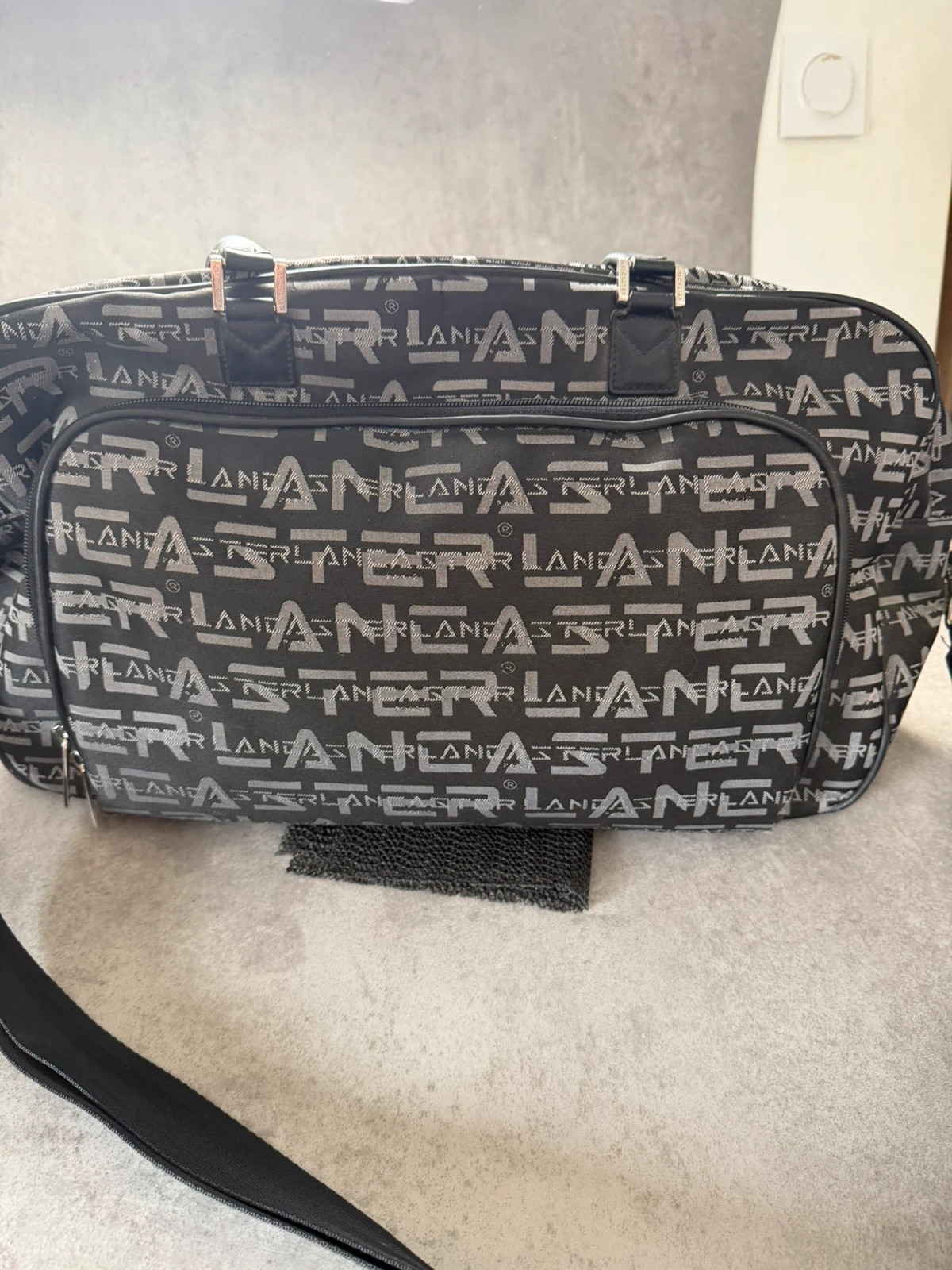 Sac Lancaster Paris toile monogramme noir bandoulière LAN1133