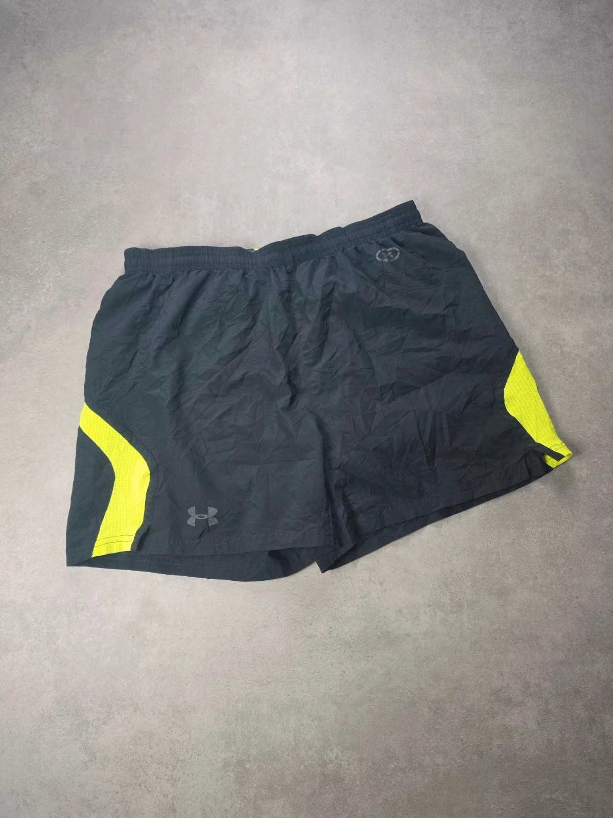 Short Under Armour running noir jaune fluo L sht0515
