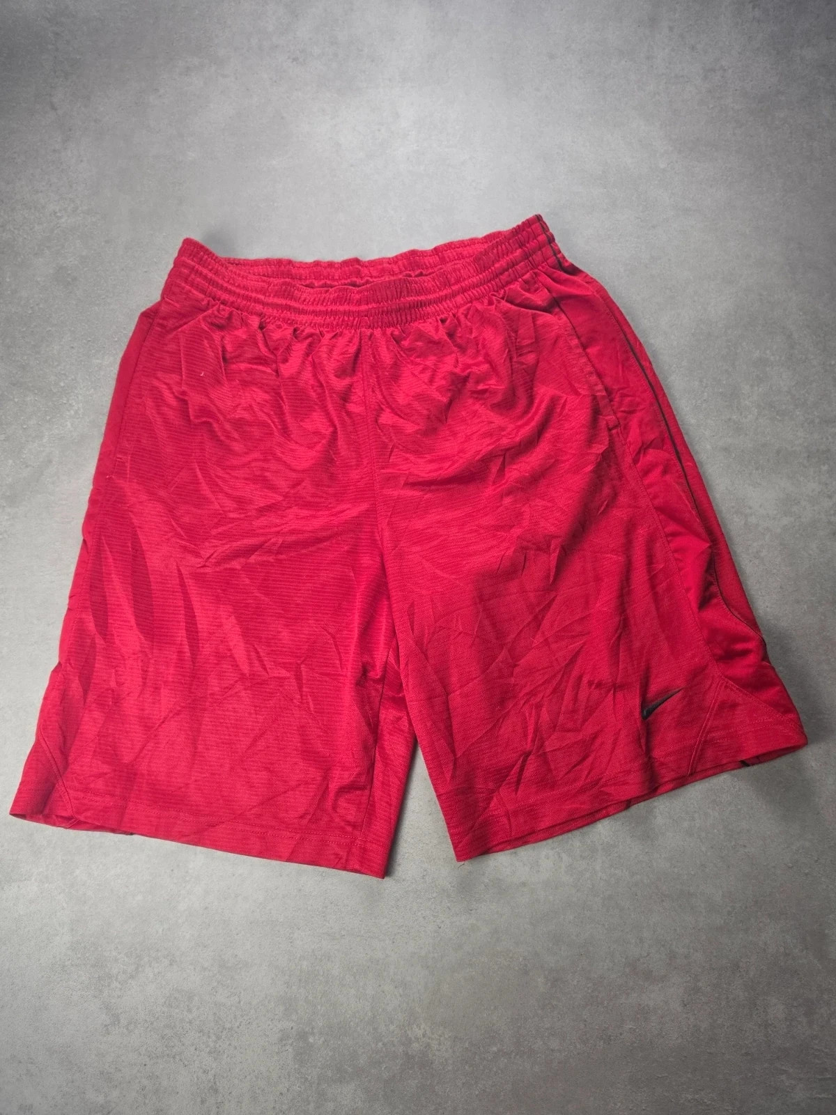 Short Nike rouge sport taille L sht0503